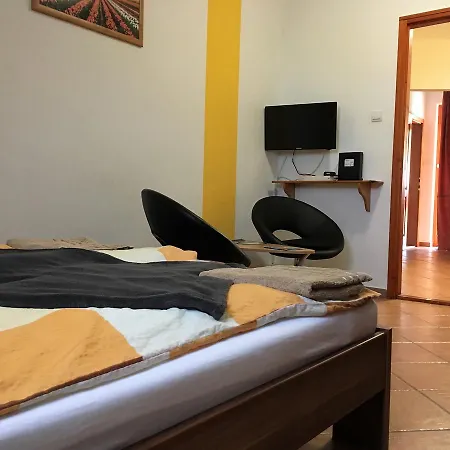 Apartman Aida *